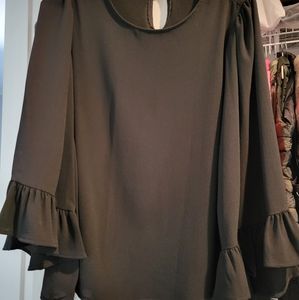 Caramela Ruffle Sleeve top